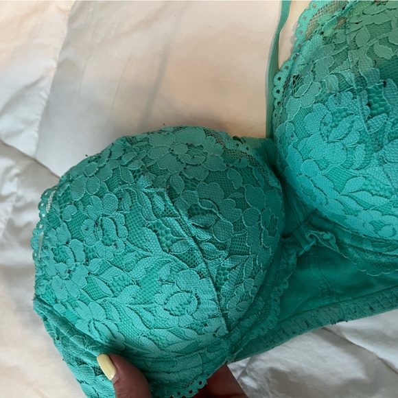 Victorias Secret PINK front close Bra - Picture 2 of 4